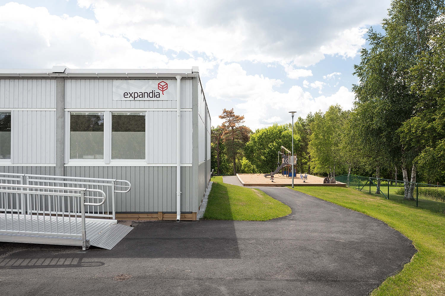 Solgläntans förskola i Långaryd, Expandias moduler i grön miljö